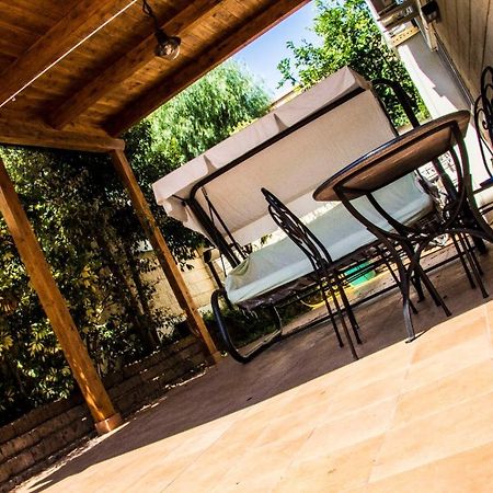 Little House Apartment Modugno Exterior foto